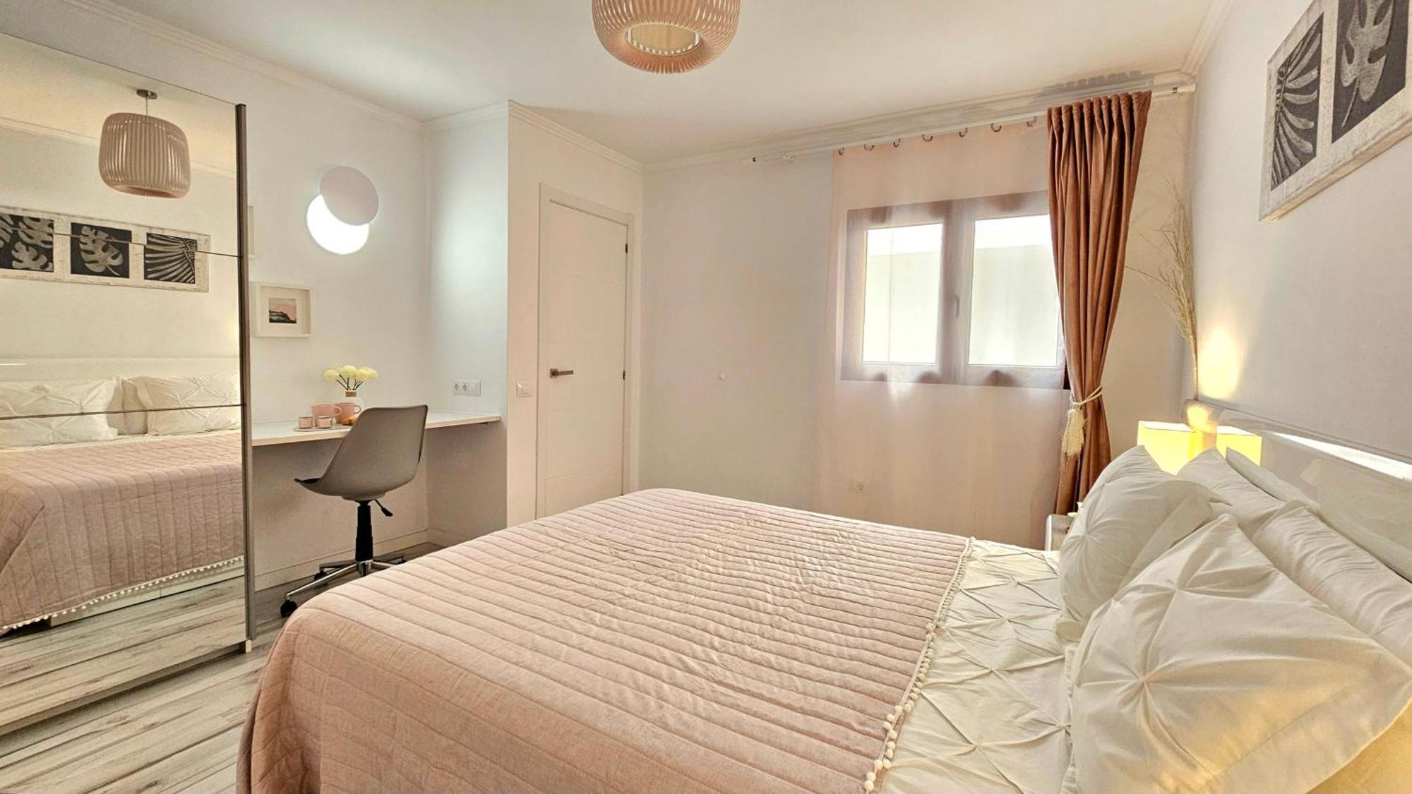 Paulmarie Apartment Ocean View Адехе Екстериор снимка