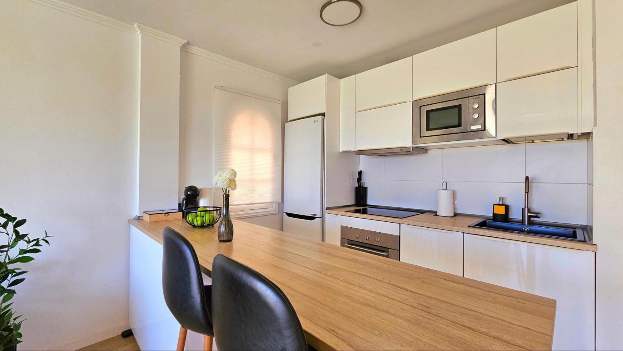 Paulmarie Apartment Ocean View Адехе Екстериор снимка