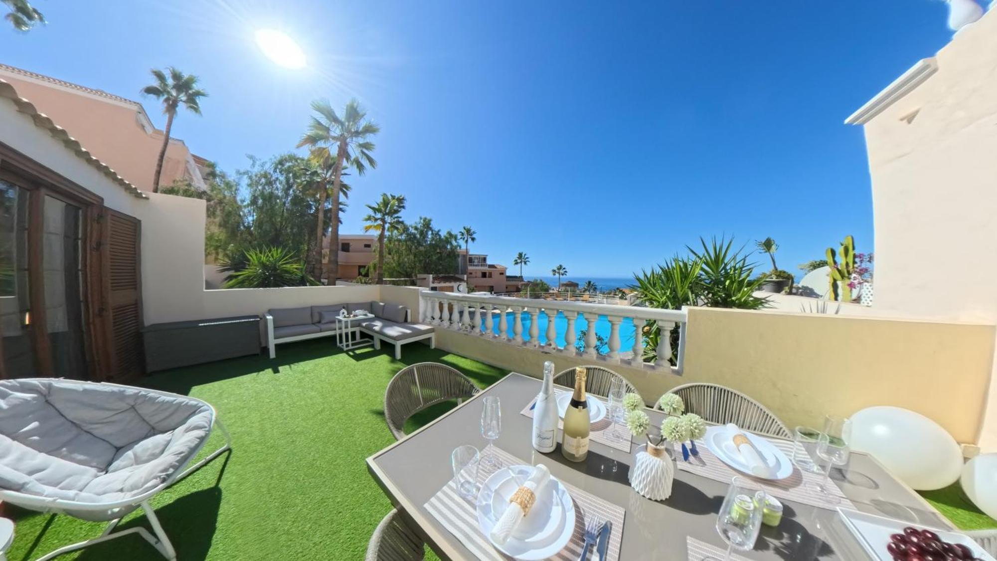Paulmarie Apartment Ocean View Адехе Екстериор снимка