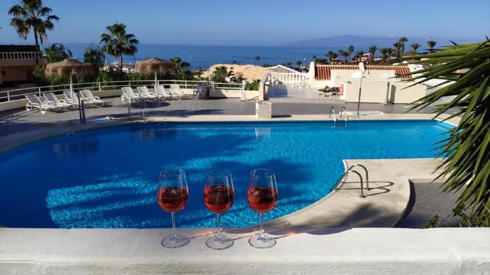 Paulmarie Apartment Ocean View Адехе Екстериор снимка